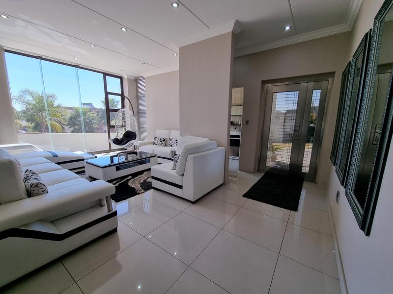 7 Bedroom Property for Sale in Kyalami Gauteng