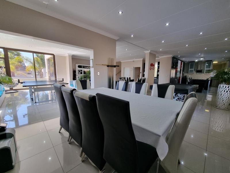 7 Bedroom Property for Sale in Kyalami Gauteng