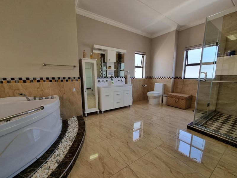 7 Bedroom Property for Sale in Kyalami Gauteng