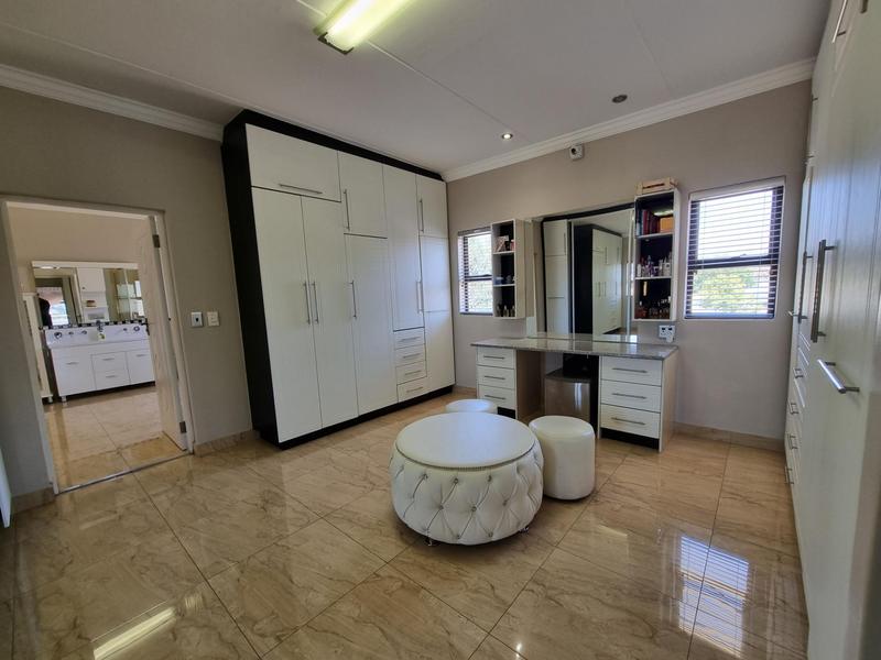 7 Bedroom Property for Sale in Kyalami Gauteng