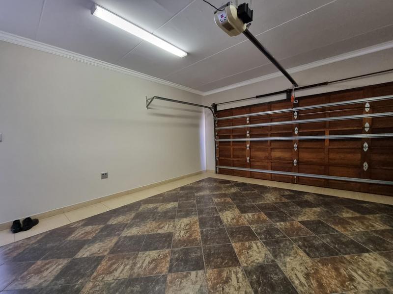 7 Bedroom Property for Sale in Kyalami Gauteng
