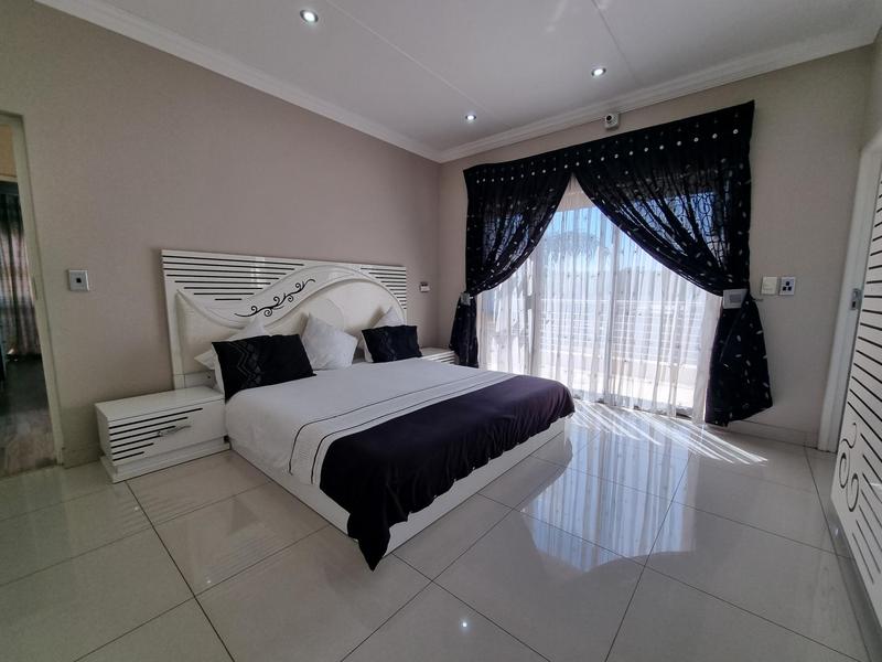 7 Bedroom Property for Sale in Kyalami Gauteng