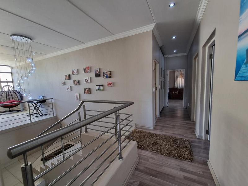 7 Bedroom Property for Sale in Kyalami Gauteng