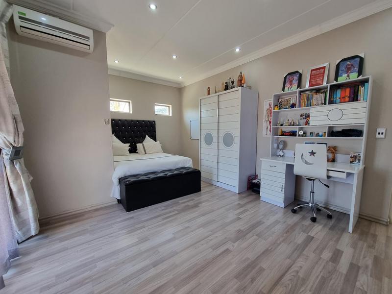 7 Bedroom Property for Sale in Kyalami Gauteng