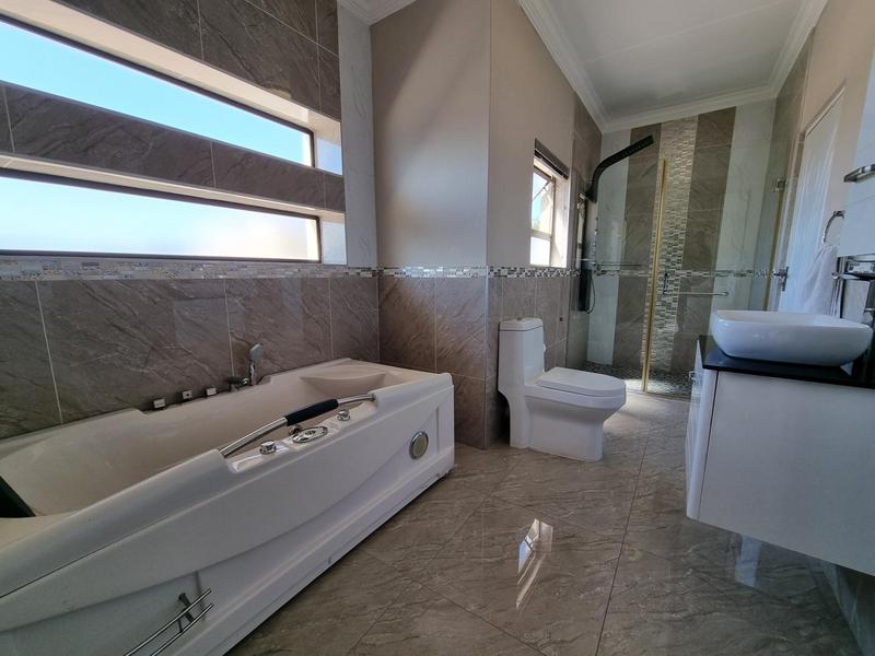 7 Bedroom Property for Sale in Kyalami Gauteng