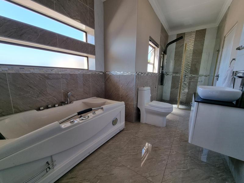 7 Bedroom Property for Sale in Kyalami Gauteng