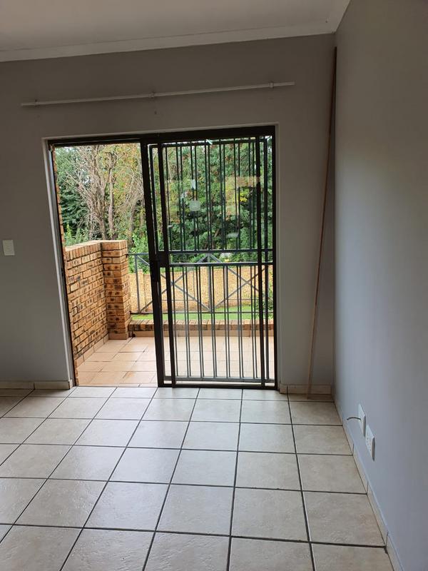 2 Bedroom Property for Sale in Kookrus Gauteng