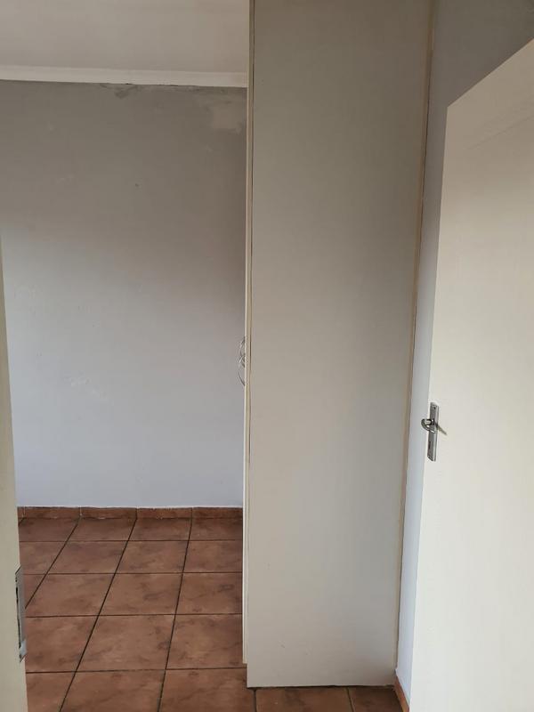 2 Bedroom Property for Sale in Kookrus Gauteng