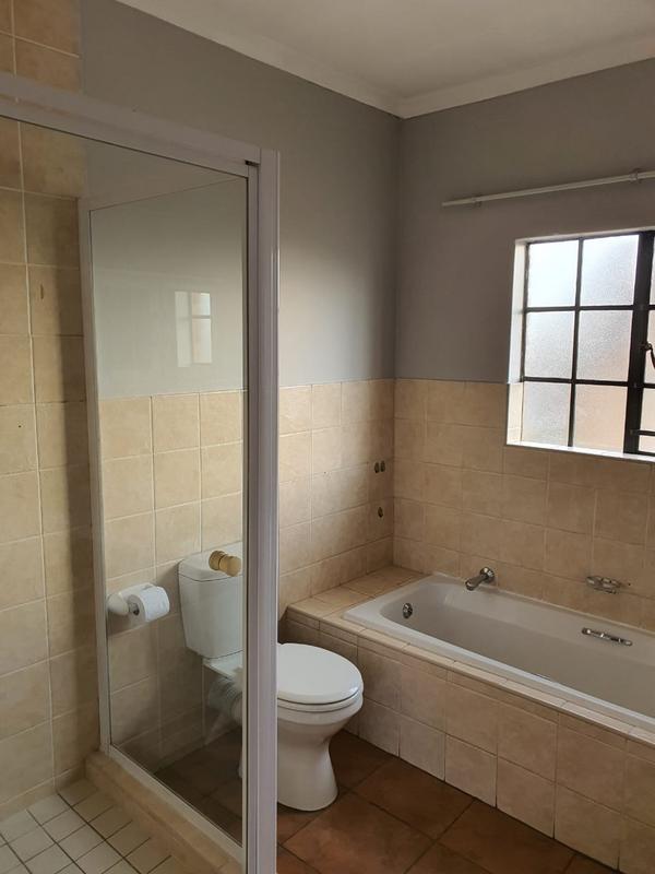 2 Bedroom Property for Sale in Kookrus Gauteng