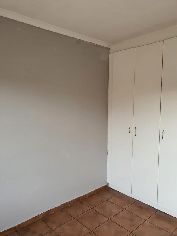 2 Bedroom Property for Sale in Kookrus Gauteng