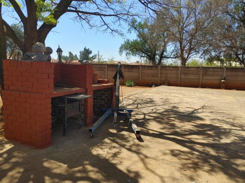 3 Bedroom Property for Sale in Kookrus Gauteng