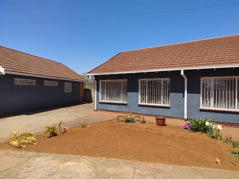 3 Bedroom Property for Sale in Kookrus Gauteng
