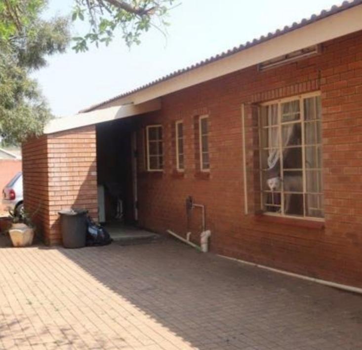 3 Bedroom Property for Sale in Kookrus Gauteng