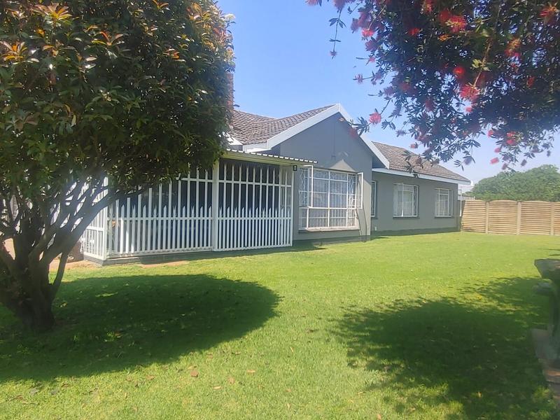 3 Bedroom Property for Sale in Kookrus Gauteng