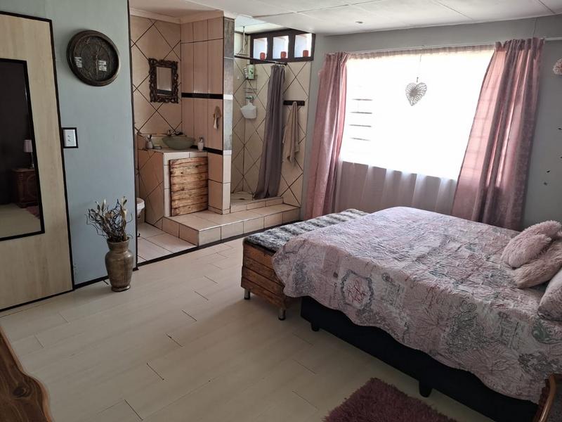 6 Bedroom Property for Sale in Riversdale Gauteng