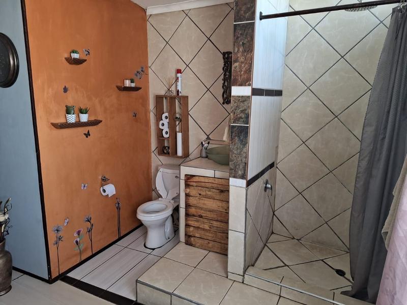 6 Bedroom Property for Sale in Riversdale Gauteng