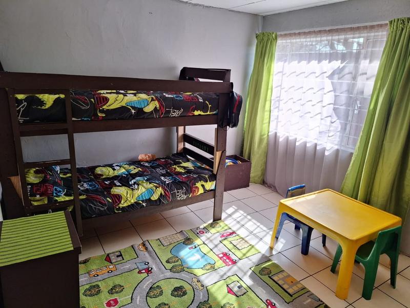 6 Bedroom Property for Sale in Riversdale Gauteng