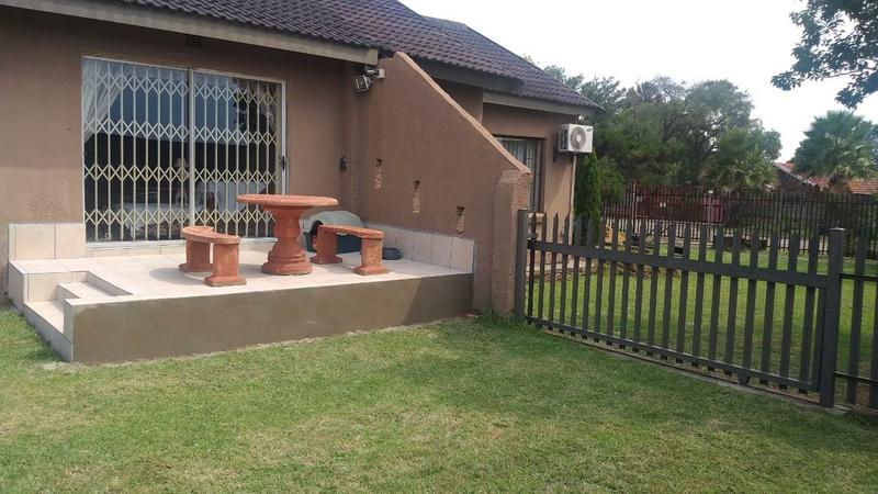 3 Bedroom Property for Sale in Three Rivers Gauteng