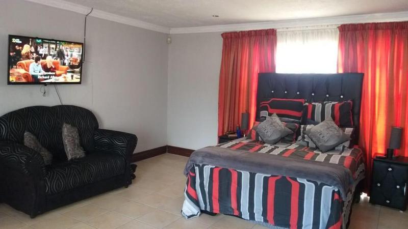 3 Bedroom Property for Sale in Three Rivers Gauteng