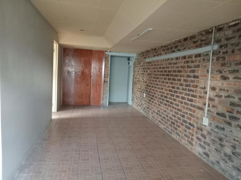 21 Bedroom Property for Sale in Unitas Park Ah Gauteng