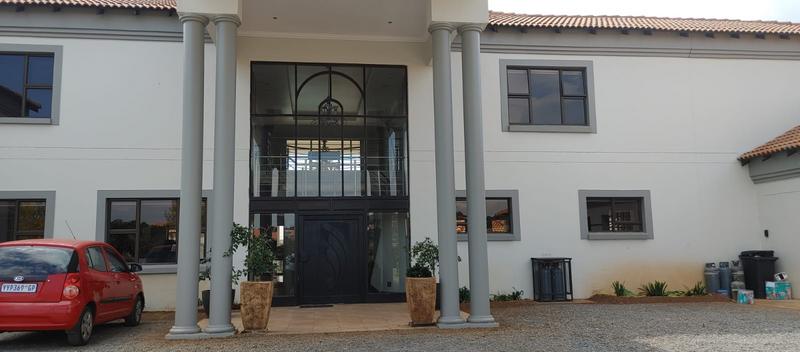 6 Bedroom Property for Sale in Blue Saddle Ranches Gauteng