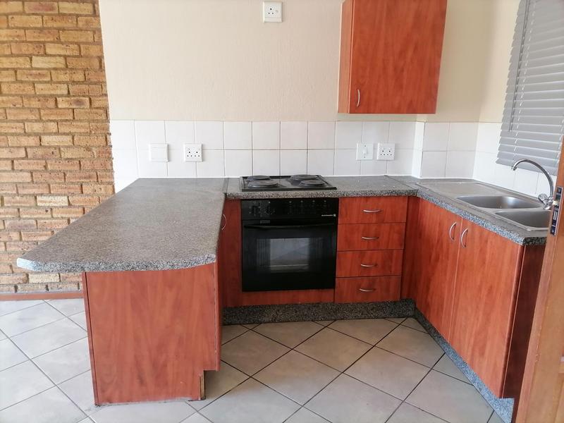 2 Bedroom Property for Sale in Honeydew Gauteng