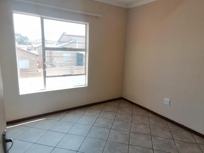 2 Bedroom Property for Sale in Honeydew Gauteng