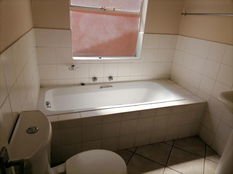 2 Bedroom Property for Sale in Honeydew Gauteng