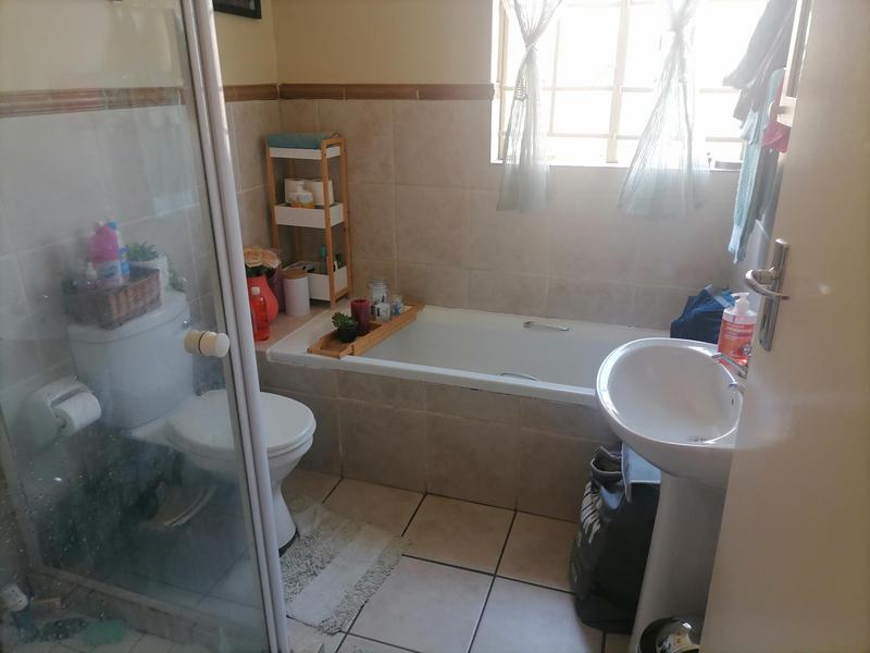 2 Bedroom Property for Sale in Amberfield Gauteng