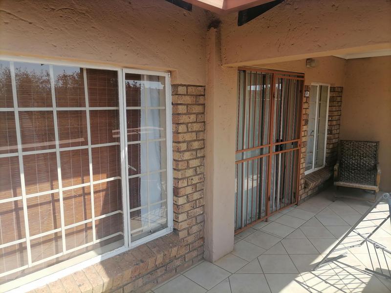 2 Bedroom Property for Sale in Amberfield Gauteng