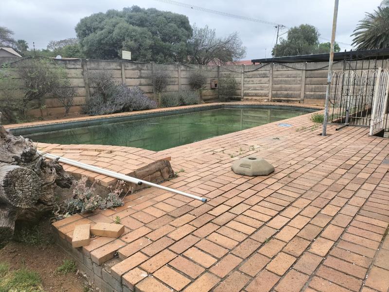 4 Bedroom Property for Sale in Booysens Gauteng