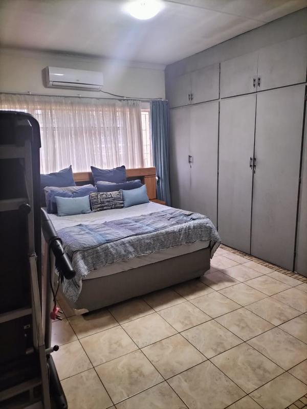 4 Bedroom Property for Sale in Booysens Gauteng