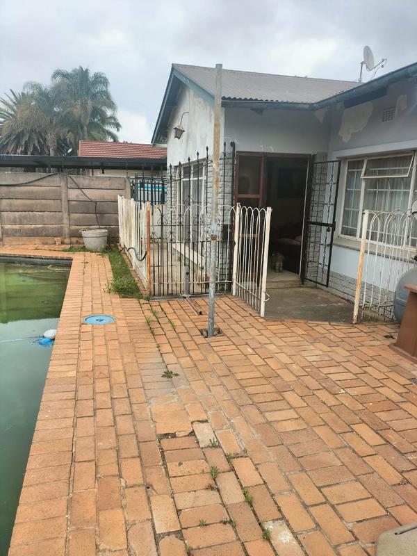 4 Bedroom Property for Sale in Booysens Gauteng