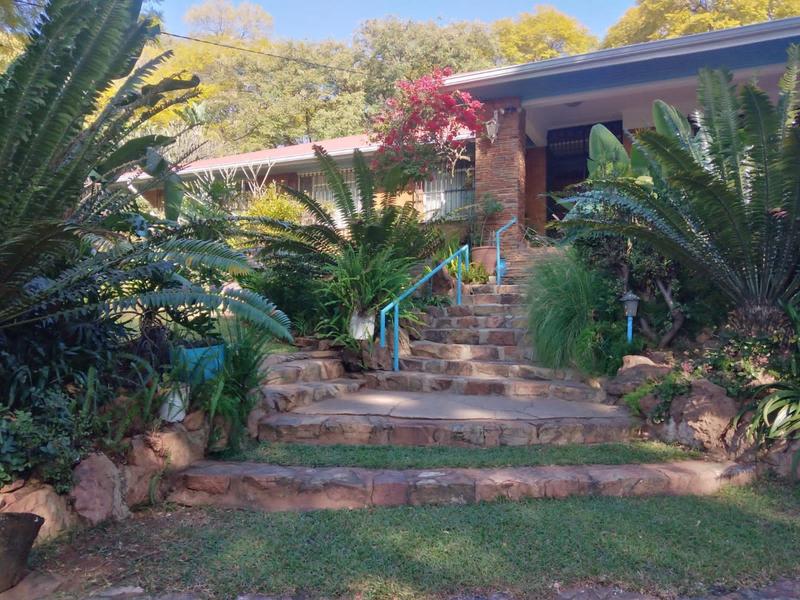 5 Bedroom Property for Sale in Pretoria Gardens Gauteng