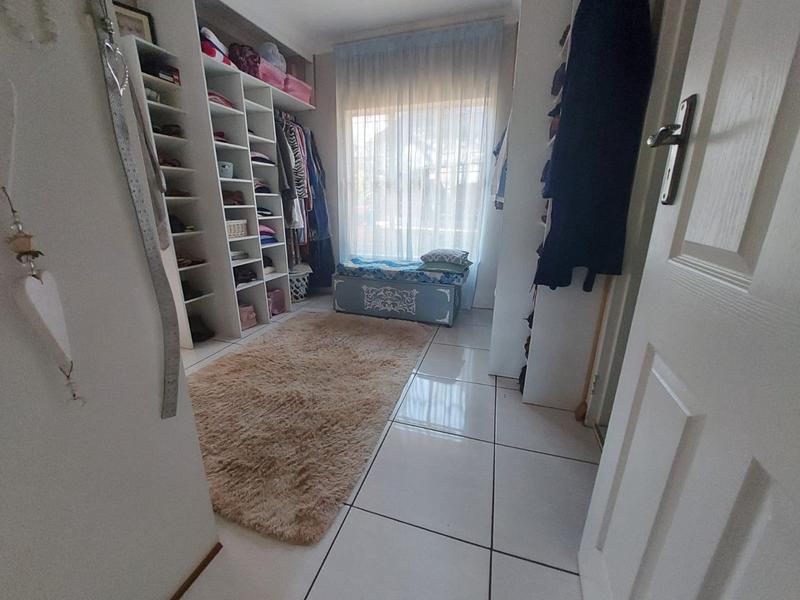 4 Bedroom Property for Sale in Suiderberg Gauteng