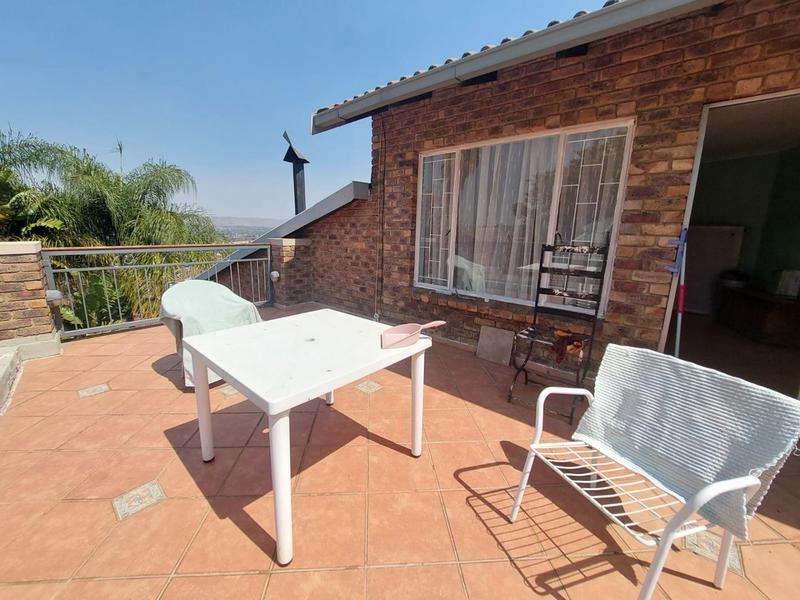 4 Bedroom Property for Sale in Suiderberg Gauteng