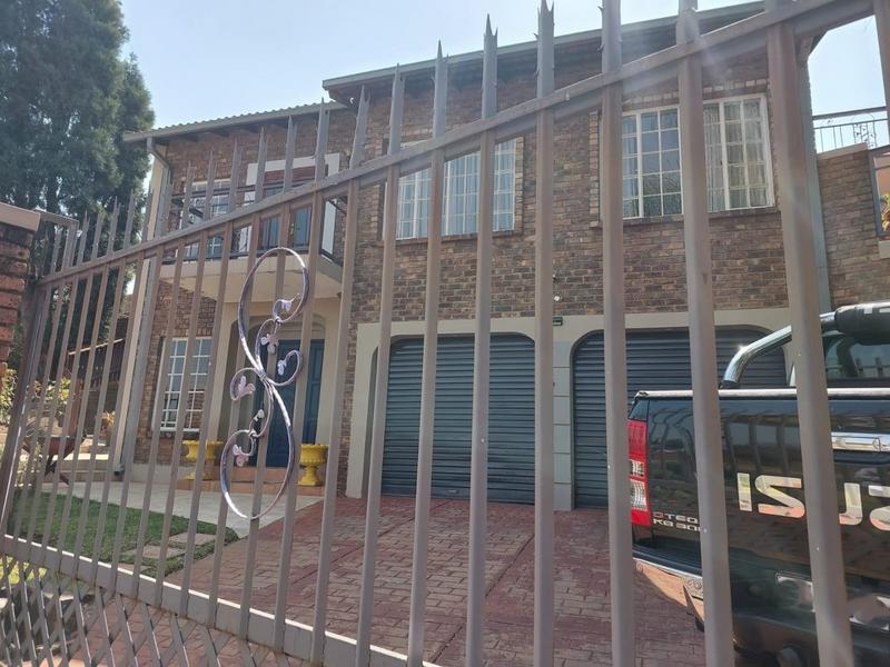 4 Bedroom Property for Sale in Suiderberg Gauteng
