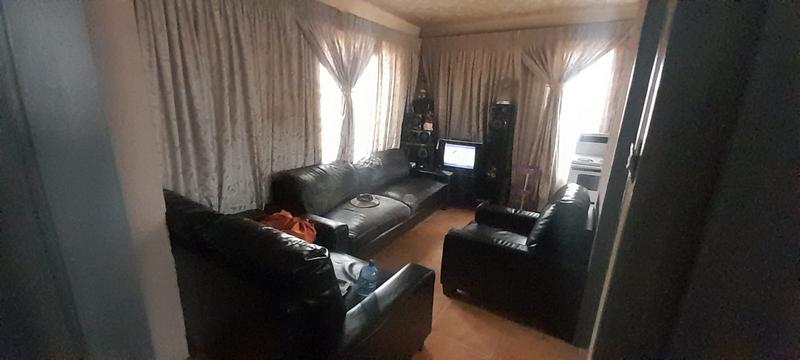 4 Bedroom Property for Sale in Danville Gauteng