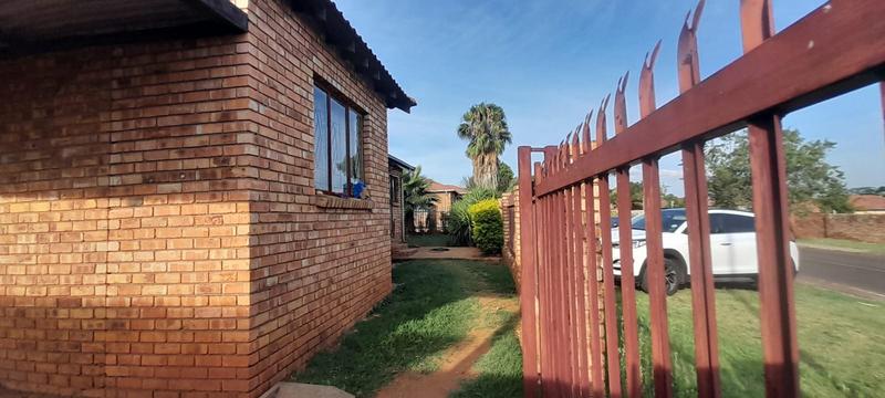 3 Bedroom Property for Sale in Philip Nel Park Gauteng