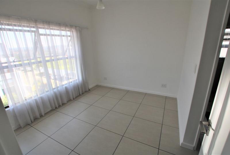 1 Bedroom Property for Sale in Greenstone Hill Gauteng