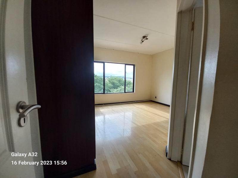 3 Bedroom Property for Sale in Greenstone Hill Gauteng