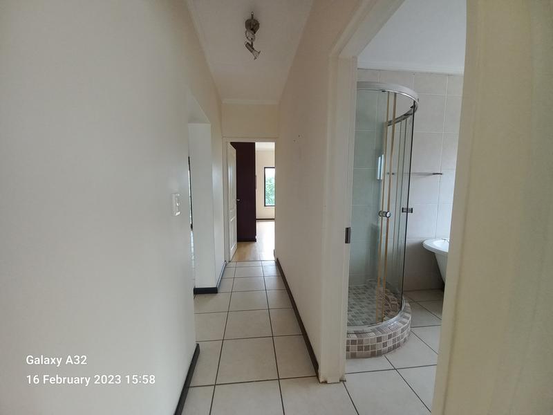 3 Bedroom Property for Sale in Greenstone Hill Gauteng