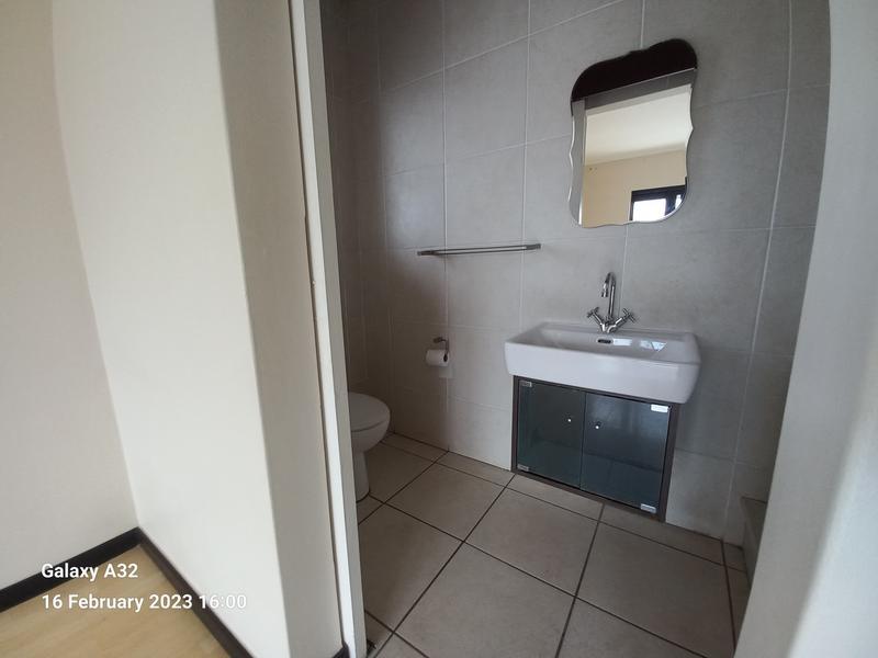 3 Bedroom Property for Sale in Greenstone Hill Gauteng