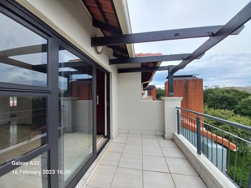 3 Bedroom Property for Sale in Greenstone Hill Gauteng