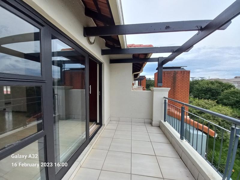 3 Bedroom Property for Sale in Greenstone Hill Gauteng