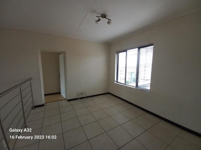 3 Bedroom Property for Sale in Greenstone Hill Gauteng