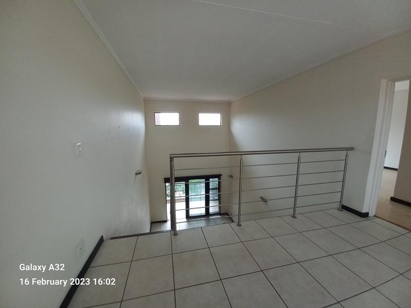 3 Bedroom Property for Sale in Greenstone Hill Gauteng