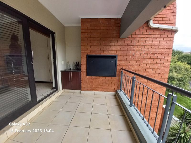 3 Bedroom Property for Sale in Greenstone Hill Gauteng