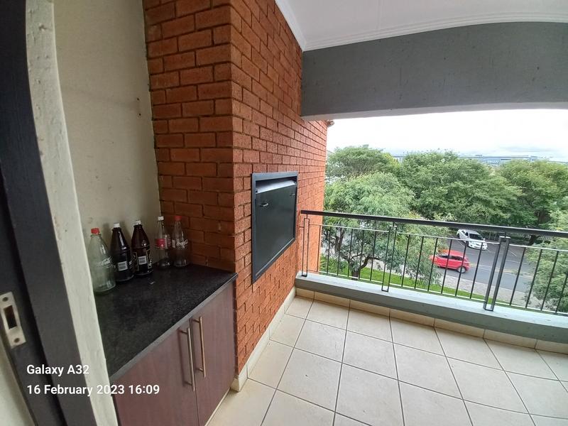 3 Bedroom Property for Sale in Greenstone Hill Gauteng