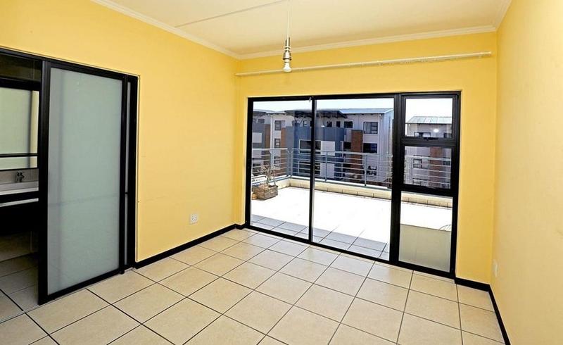 2 Bedroom Property for Sale in Greenstone Hill Gauteng